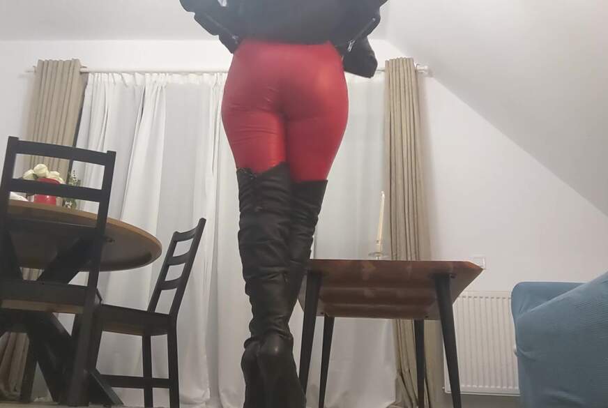 FetishGoddess: you like leather leggins ass and boots
