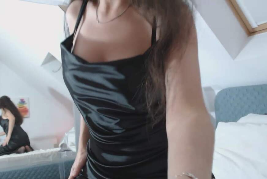 FetishGoddess: horny for satin?