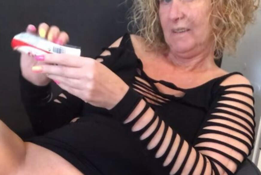 VOLLg******t mit SCHOKORIEGELN!!!! IST MEINE M****i EINFACH ZU ENG DAFÜR??? von Secret-Jasmin