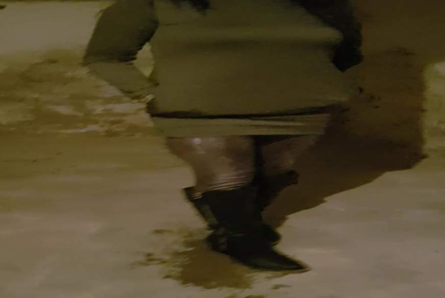 Userwunsch! Im Keller r***e ich auf den Boden... von Aleksa81