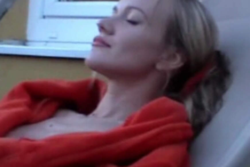 DirtyJuliette: Im Spa juckt die M**e!!!