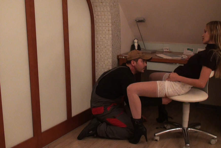 DirtyJuliette: Steckdose!