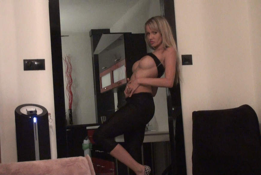 DirtyJuliette: Wie eine Hodenhungrige N***e!!!