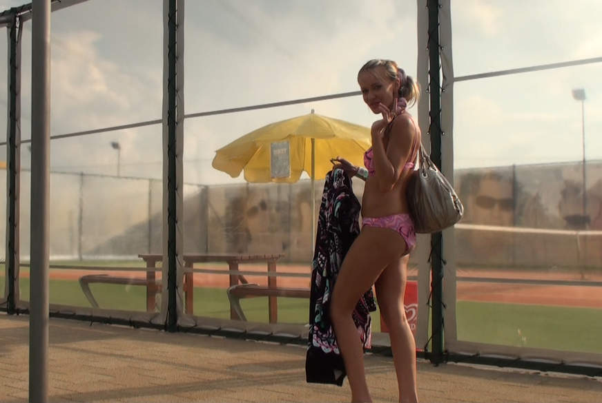 DirtyJuliette: Familien V***r e*******t im Aquapark