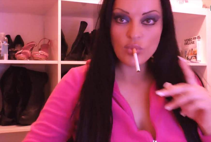 Smoking Fetish von LadyLatoria pic1