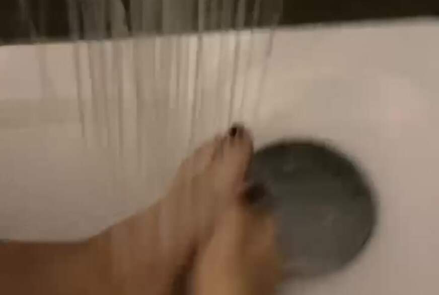 Queen_of_BDSM: Ich verwöhne meine Füße