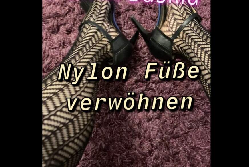 Ich massiere meine Füße mit ÖL von Queen_of_BDSM