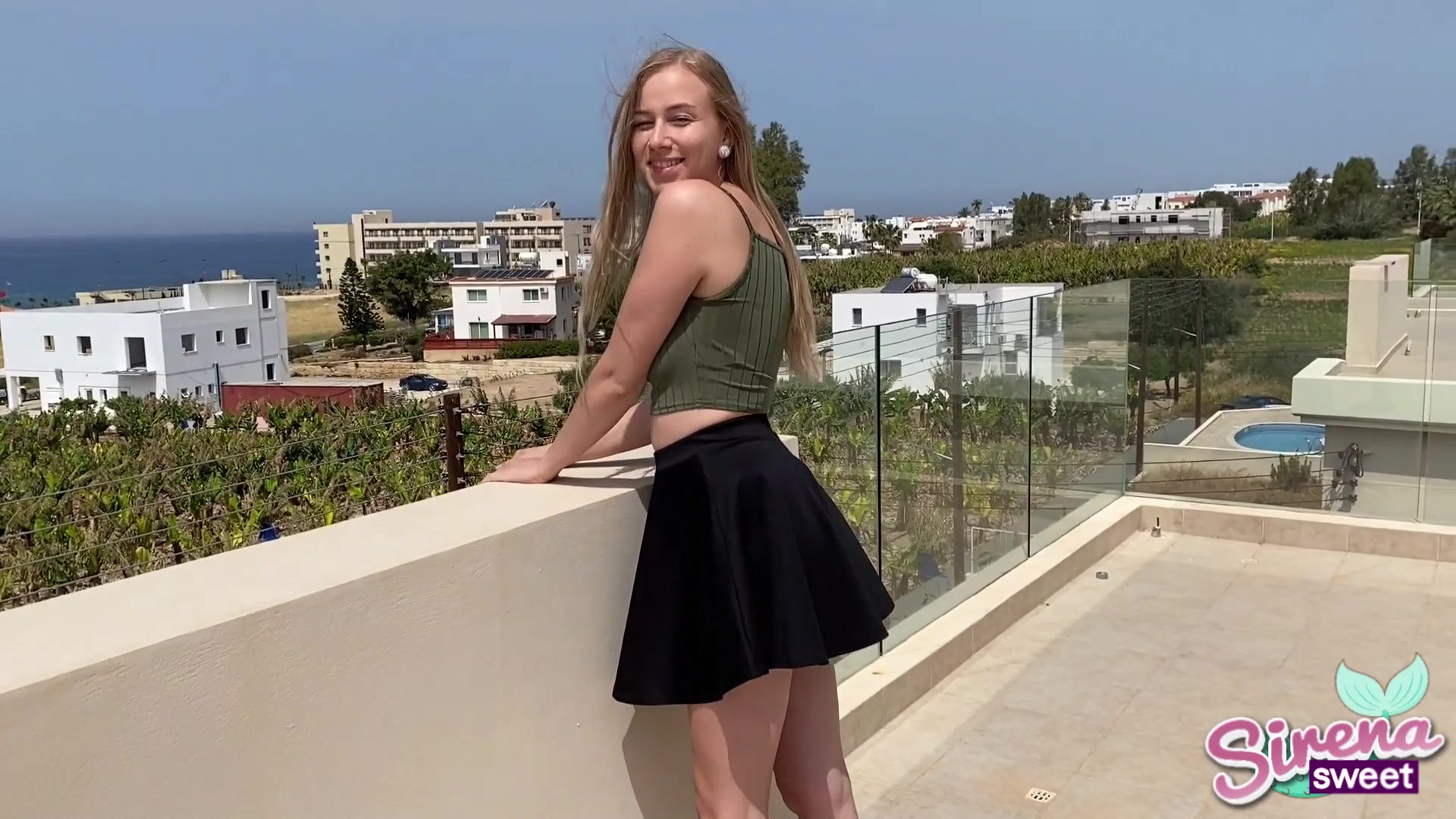 Public Piss auf meiner Terrasse Ich hoffe die Nachbarn haben mich nicht gesehen! Hihi!!!!