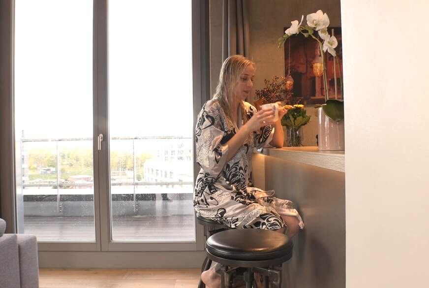 SirenaSweet: M*********e zum Frühstück inklusive S***e!