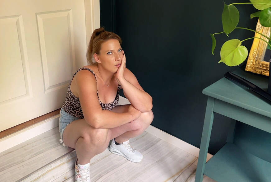 Julia-Winter: F**k! Ausgesperrt! Nachbarschaftshilfe ist schon vom Vorteil!