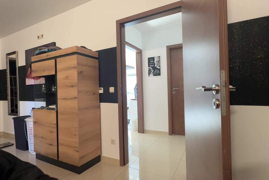 Julia-Winter: Guck mal wer da Lutscht! So will doch jeder Mann geweckt werden! Oder?