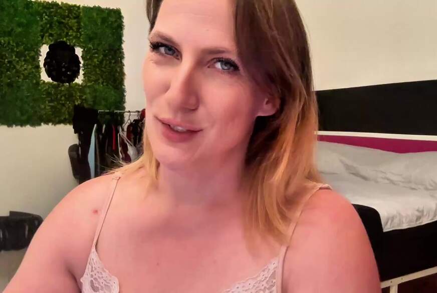 Julia-Winter: Datetime - Make-up - Sexgedanken und dann noch ein geiler Orgasmus davor! Was will Frau mehr?