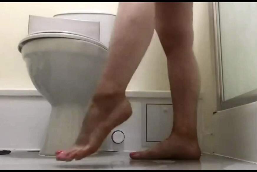 SinnlicheMona: Sinnliche Mona - Fußspiele mit Goldnektar!!