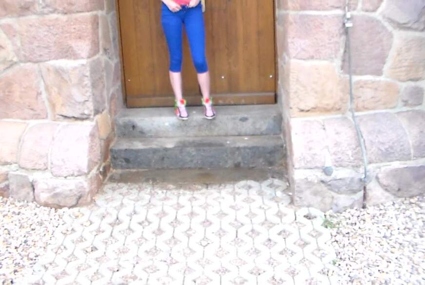 FraeuleinJones: Am Wasserturm gepinkelt