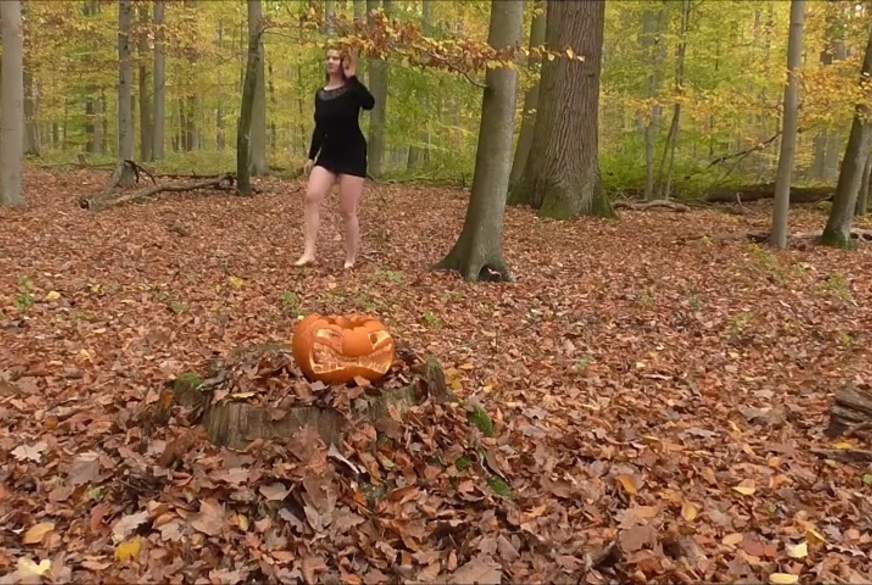 AnnyTasty: D***y P**s IN KÜRBIS