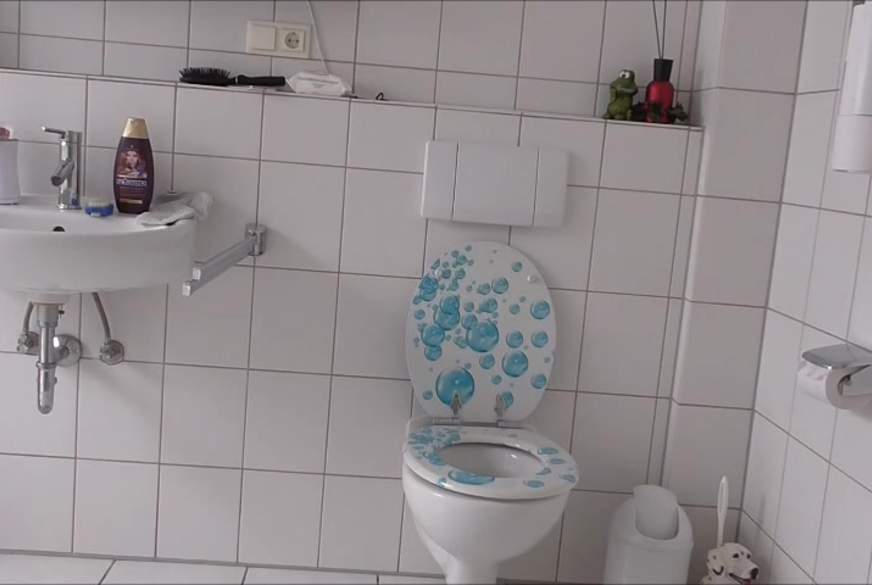 AnnyTasty: Tanga P**s im sexy LEDERROCK