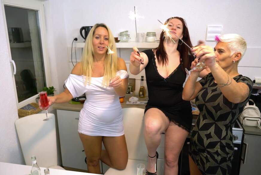 AnnyTasty: Drei N**se Sylvester F***en - Furz NS Party
