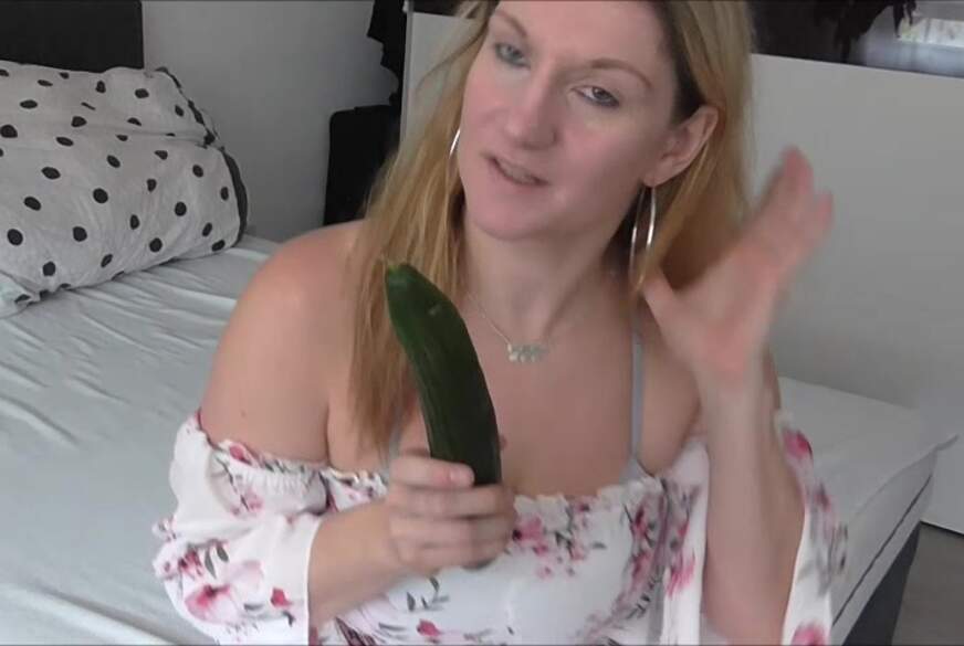 AnnyTasty: Anny allein zu Haus