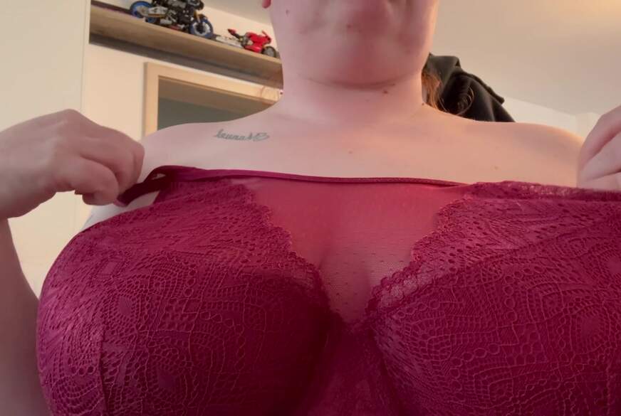 Moenchen96: D**ke Boobies
