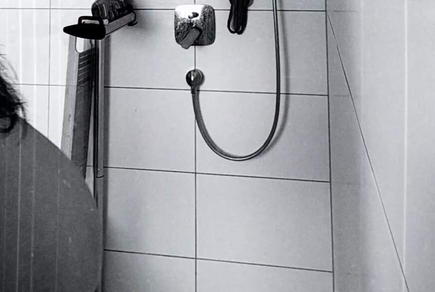 Moenchen96: Dusche gemeinsam mit mir und seife mich gründlich ein