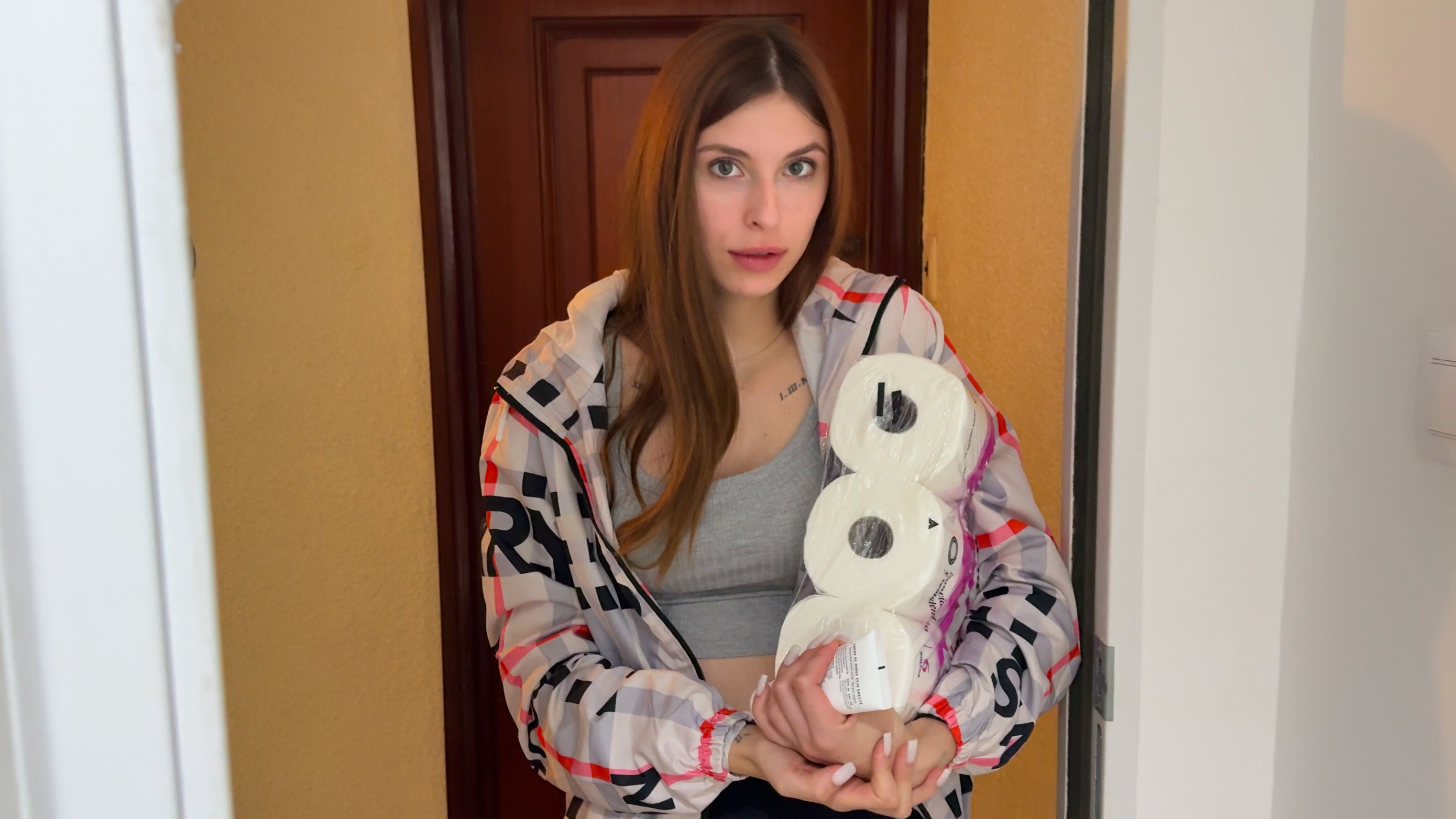 Voll drauf reingefallen!!! Krassester Fanfick!. Ich sollte wieder etwas von meinem Job liefern und hab mir etwas ausgedacht, er ist sofort voll drauf reingefallen. Natürlich hab ich meine Chance dann genutzt und mich richtig geil durchficken lassen, von einem komplett fremden. War das zu viel oder geht da noch einer?