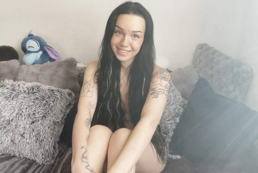 Cassandra-Clasen: Ich überwinde meine Grenze!! Zum 1x meine P***y im Internet gezeigt!