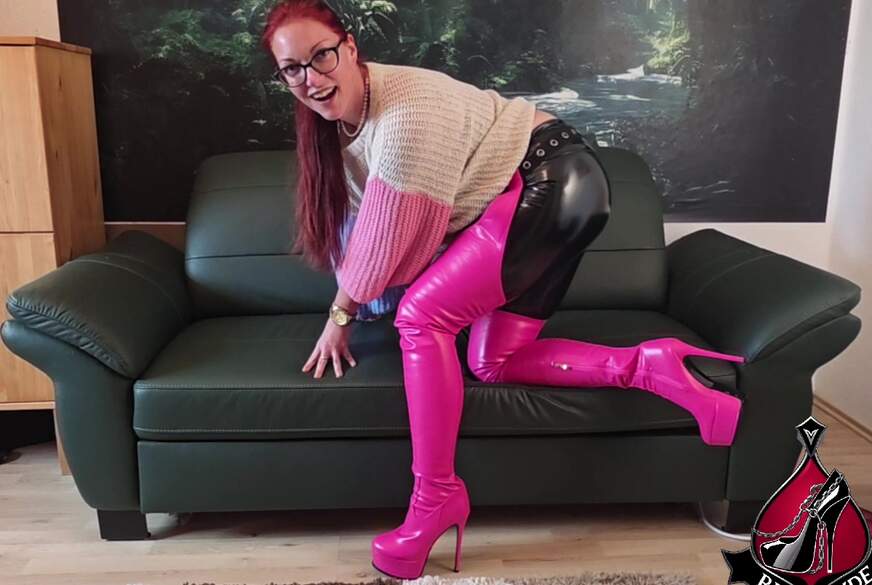 Red-Jayde: Meine Stiefel sind kein Spiel. Sie sind eine Ansage.
