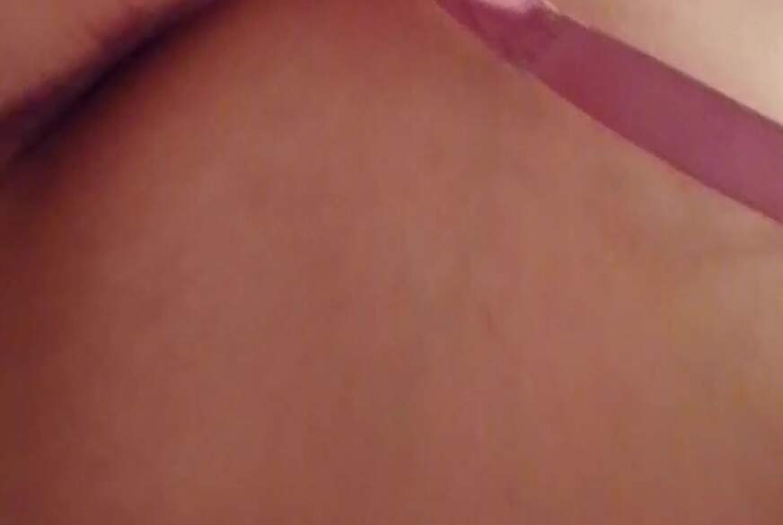 Jennika: Beim Streichen der Decke