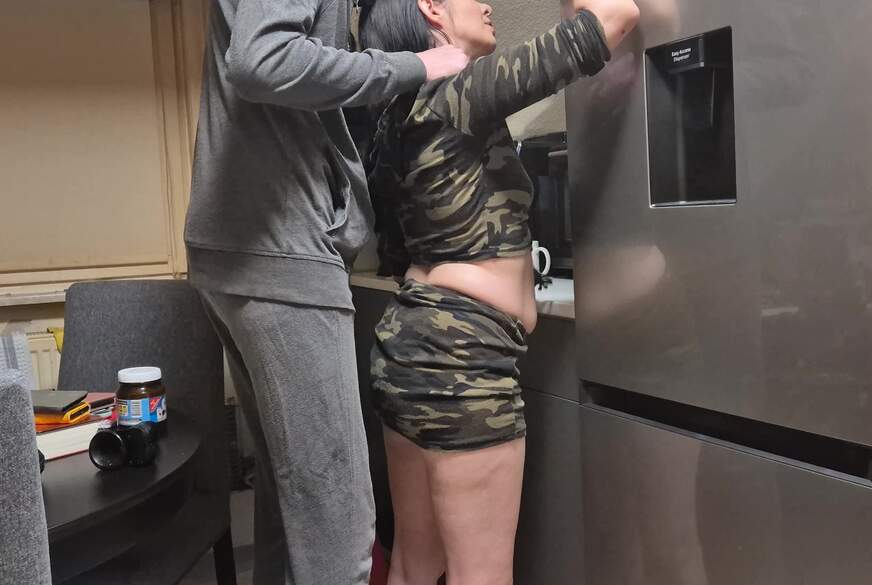 Ich ließ die Tür offen und der Kumpel meines Herrn kam von SubNati