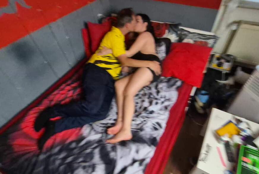 SubNati: 1 Ich f***e mit einem User