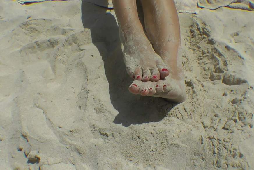 Füße im Sand von LissLonglegs pic3
