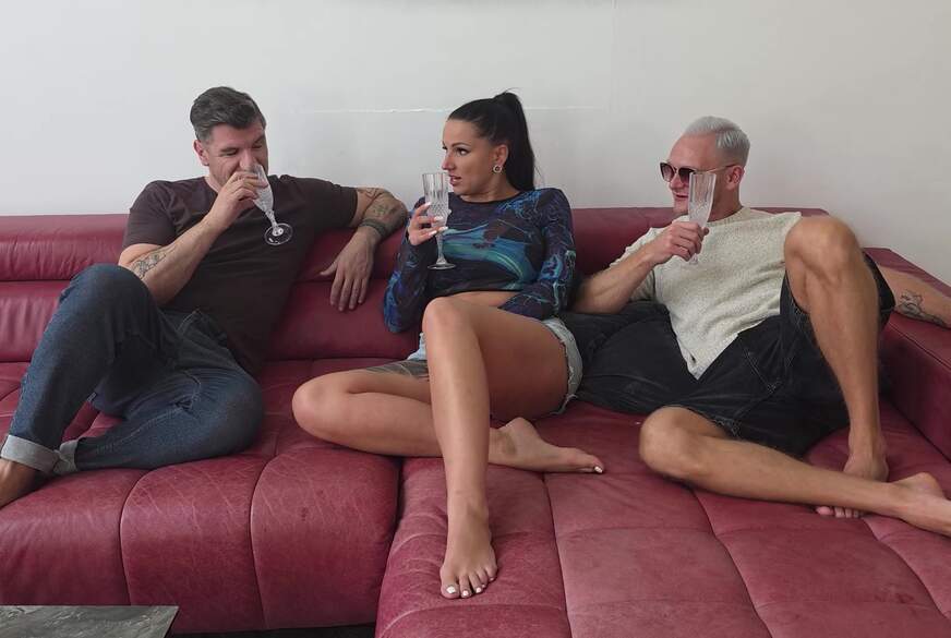 ChrisLiam: GEISTESKRANKER FREMDGEH DRe**r!! MIT DOUBLE P*********n XXL