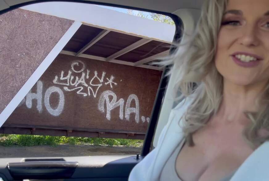 ChrisLiam: TSCHECHISCHES FAKE TAXI WILLIGE F***e WIRD H******e ABGESCHLEPPT