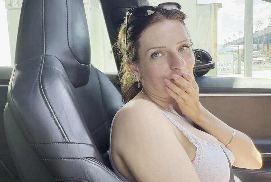 KatherinePiece: E Auto Probefahrt endet dirty