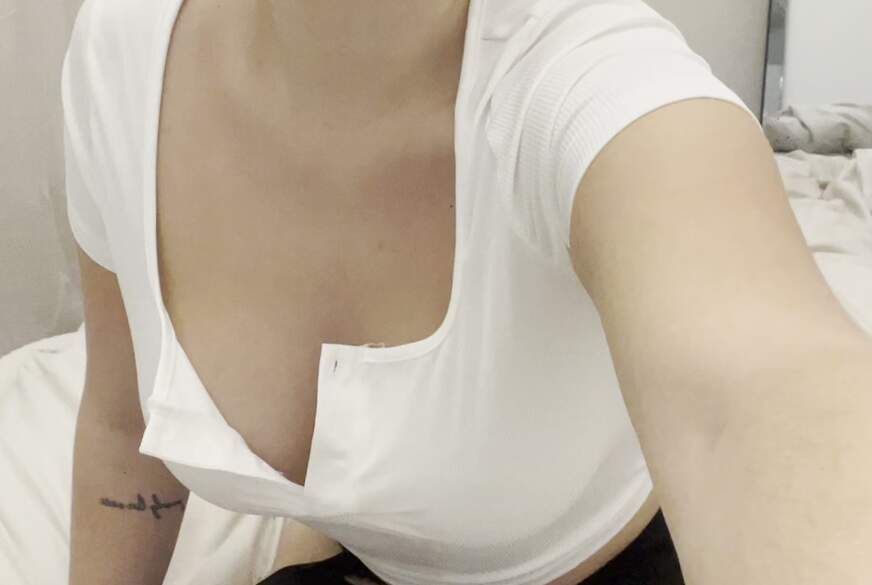 Ich ziehe mich für dich aus von Avadeluxx pic1