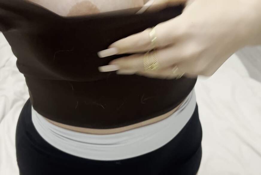 POV Video und schnell aufs Bett meine n**se P***y ist so weit von Avadeluxx