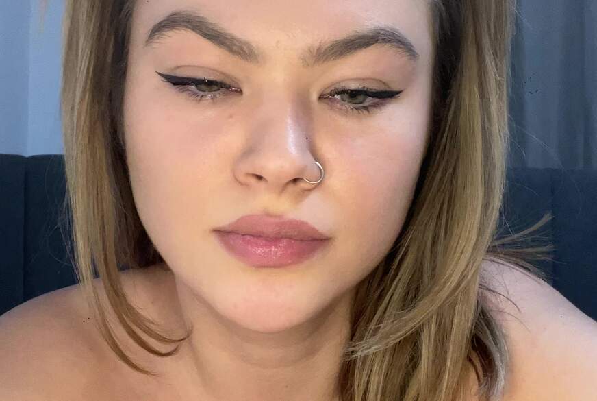 ich verwöhne mich 4 min heiß mit meinem spielzeug von Avadeluxx