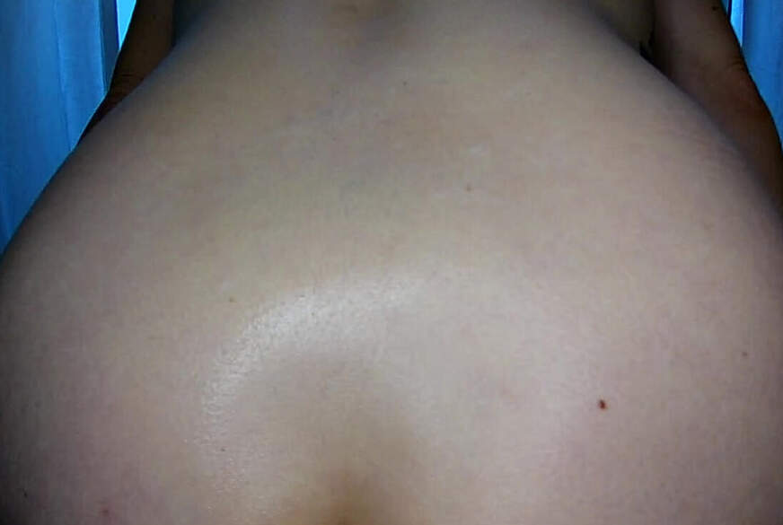 Munichgold: Wilder Reverse Cowgirl Ritt mit eingeöltem A***h