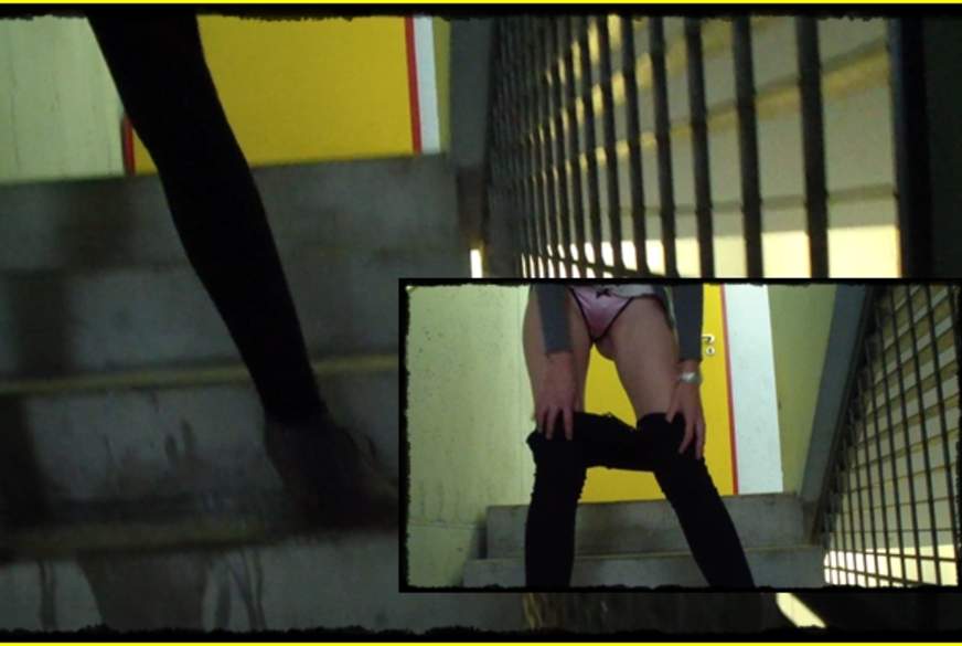 Treppenhaus v*********t! von MaryHaze