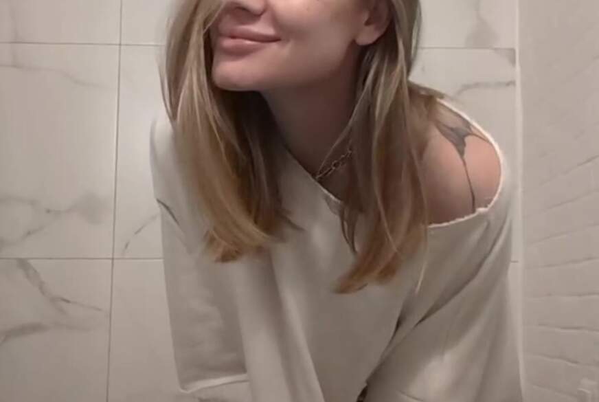 RamonaXXX: nackten körper
