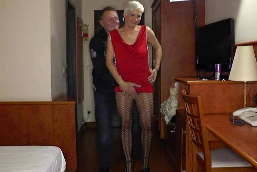 HeidiHills: Ohne Gummi den Diskoauf***s g*****t