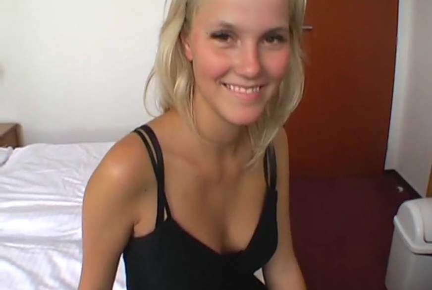 18 jährige Verführt und ......Teil 1 von diether-v-stein pic2