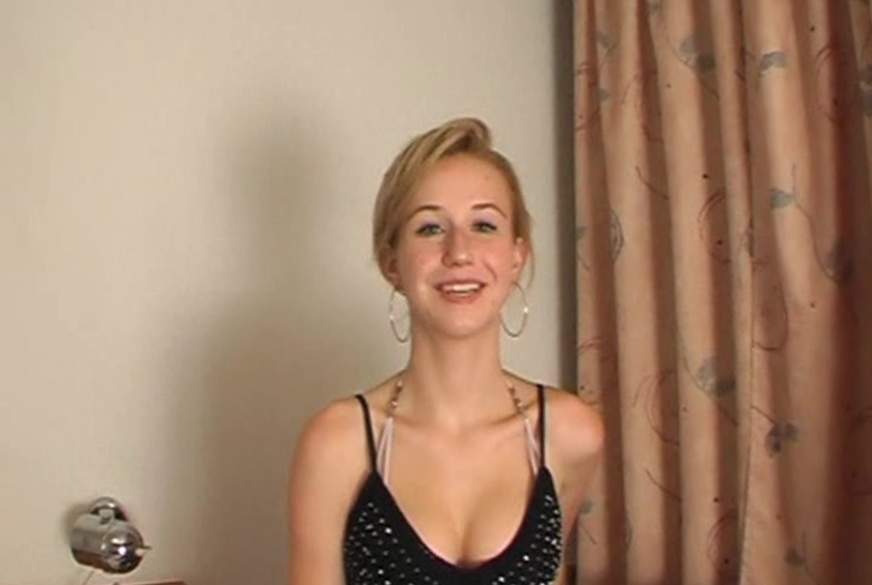 T***yhäschen zieh dich aus ! von diether-v-stein pic1