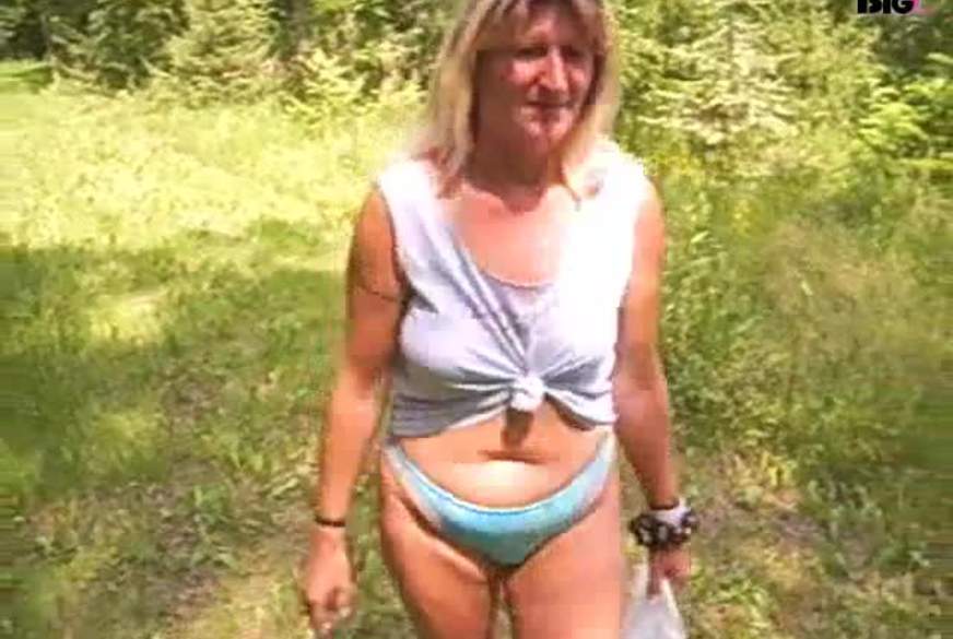 Reife-B***h55: Seilspringen