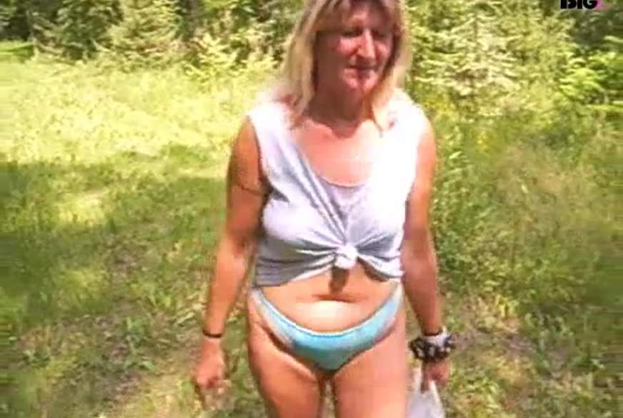 Reife-B***h55: Seilspringen