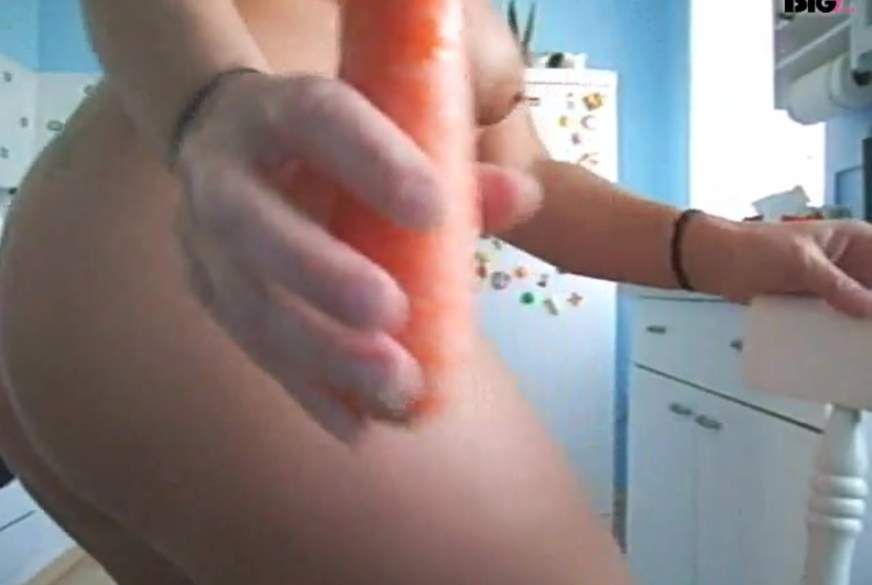 Reife-B***h55: Möhre im A***h