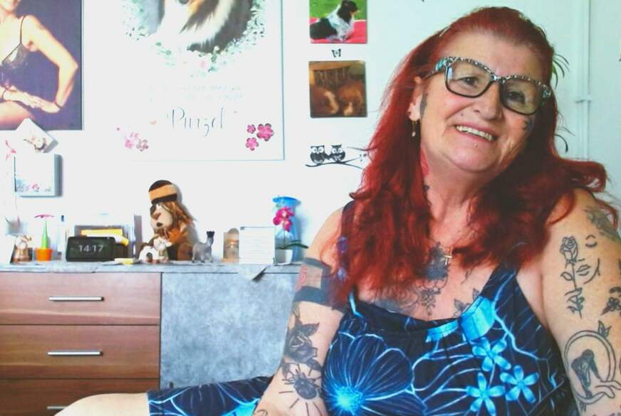 Reife-B***h55: Sexy Hänge-Titten