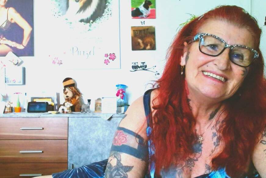 Reife-B***h55: Sexy Hänge-Titten