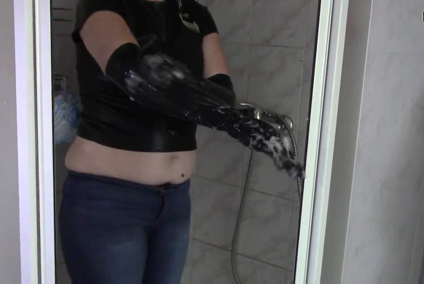 Duschen Hausfrau von bondageangel pic4