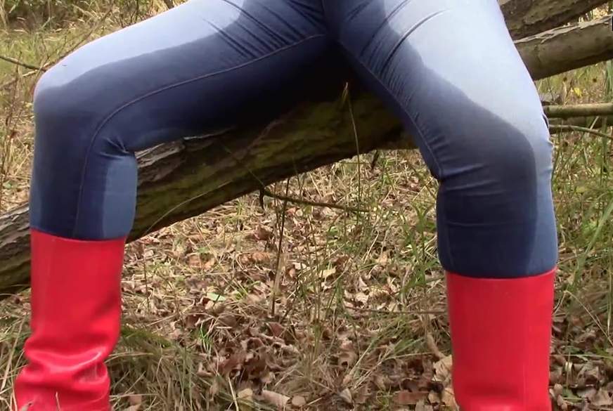 bondageangel: Korsett, n**sen Jeans und Handschellen